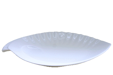 Porcelæn sandra fad i blad form 32,5 cm.