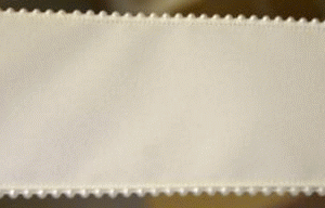 Velour bånd - Ivoire m/perlekant 7.5 cm