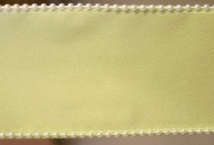 Velour bånd - Æble m/perlekant 7.5 cm