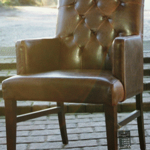 Læder armchair i mørk brun læder