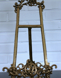 Menu stand i antique messing/sort